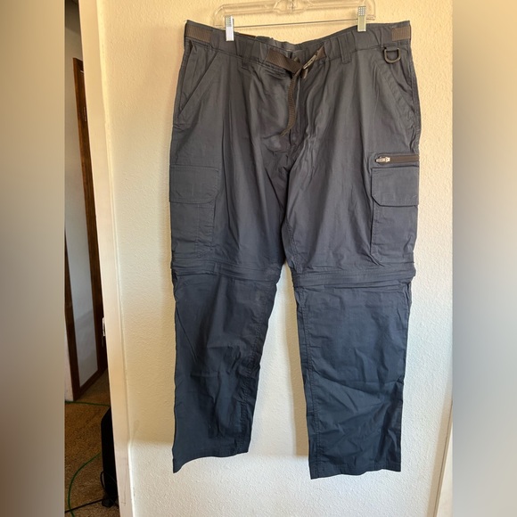 Men's Navy Cargo Pants - Picture 1 of 9
